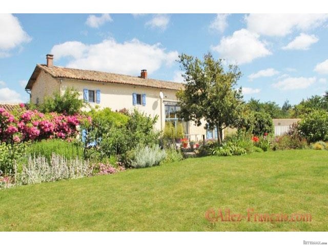 Nr Chef Boutonne - For sale :.. - 2