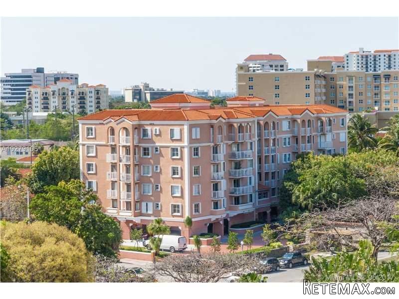 2 bedroom Flat For Sale: 1 Alhambra Cir..