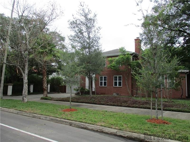 4 bedroom Property For Sale: 139 WEST..