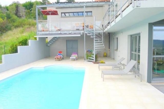 5 bedroom Villa For Sale: 63200 RIOM - 2