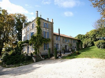 Bed & Breakfast With 4 Gites On 5,7ha
