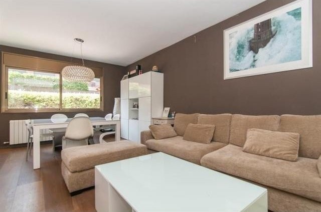 4 bedroom Terraced House For Sale:.. - 2