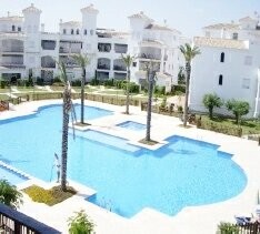 Bargain Apartment on La Torre Golf..