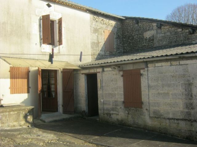 Village house to renovate, near Vilebois - 2