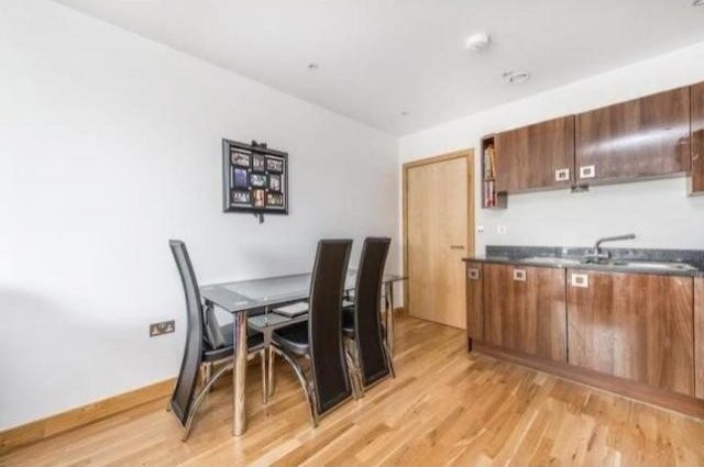 2 bed flat to rent - 2