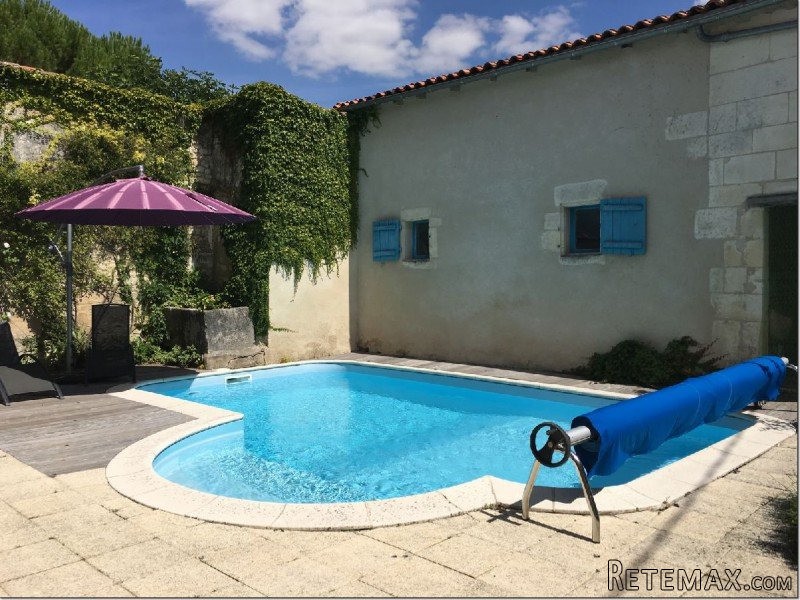 Town House For Sale With Garden.. - 2