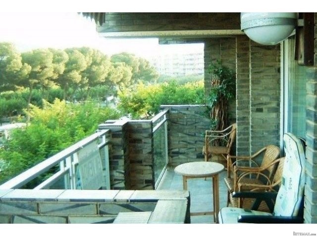 4 Bedrooms - Apartment - Girona - For..
