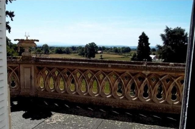 7 bedroom Castle For Sale: 03800 GANNAT - 2