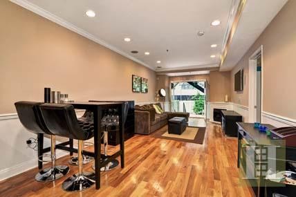 2 bedroom Apartment For Sale: 211.. - 2