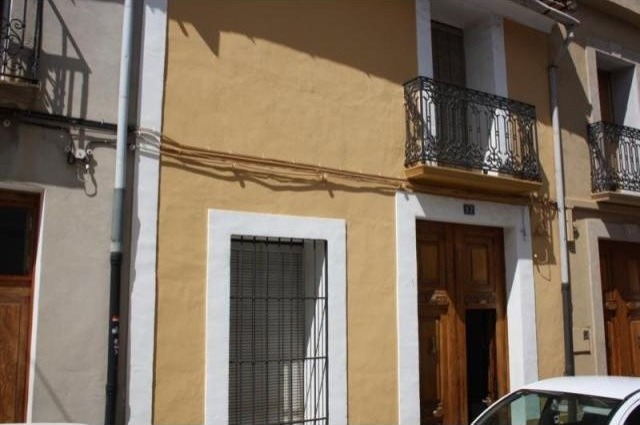 4 Bedrooms - House - Alicante - For Sale