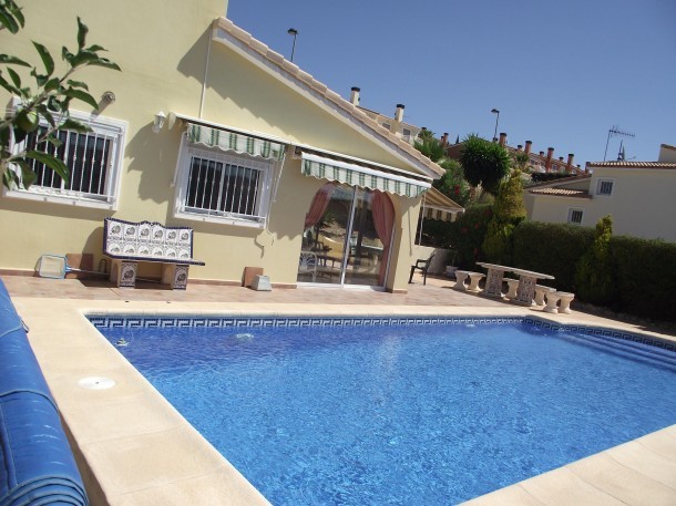 Detcahed Villa* - 2