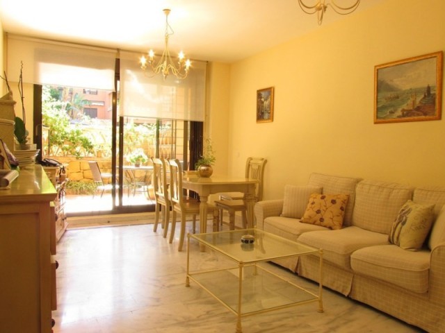 1 Bed Apartment for sale in Marbella - 2
