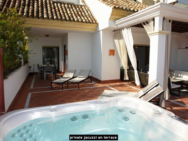Penthouse for sale in The Golden Mile..