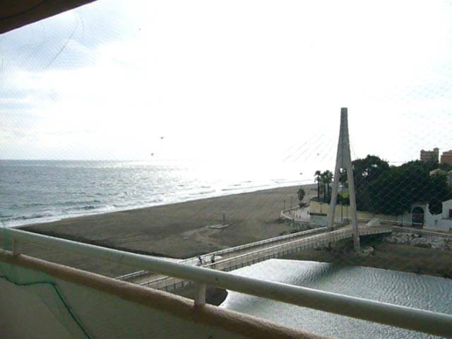 APARTMENT FOR SALE IN FUENGIROLA