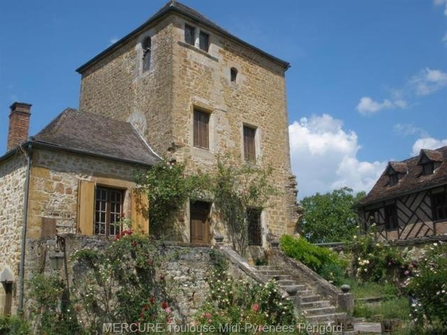 3 bedroom Character For Sale: 46100..