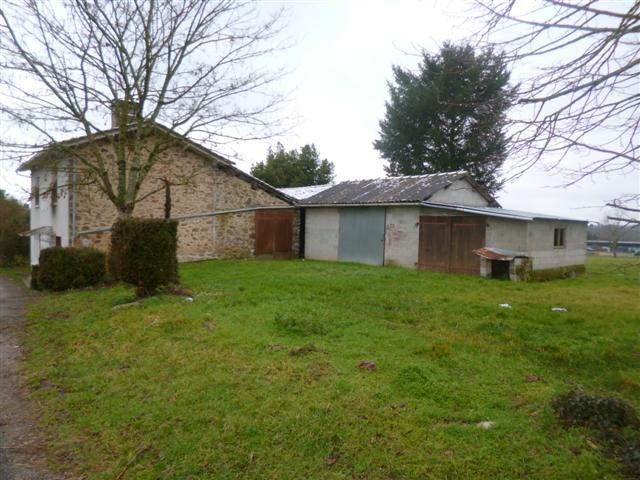 Three-Bedroom Country House In A.. - 2