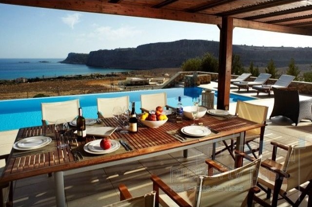 3 bedroom Property For Sale: The Crane.. - 2
