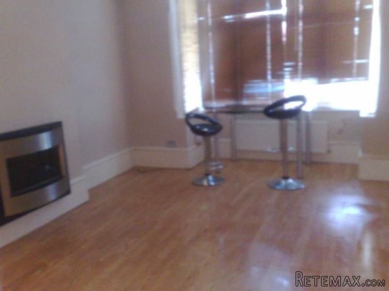 Three bedroom house for sale - 2
