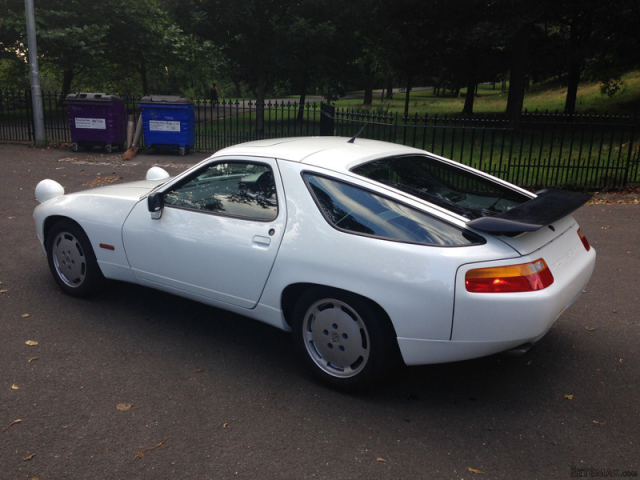 Porsche 928 928 S4 - 2