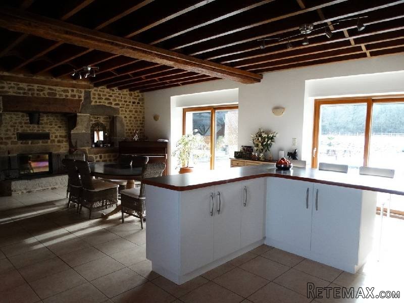 Equestrian House, Outbuildings, Land - 2