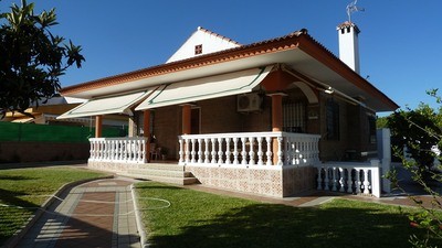 Villa - A four bedroom and two bathroom..