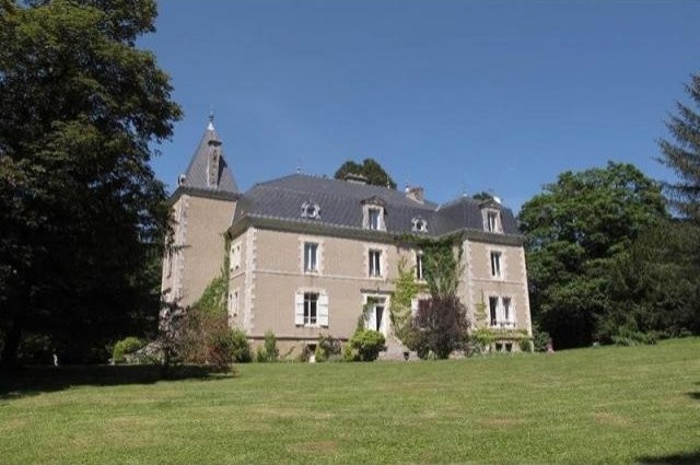 10 bedroom Castle For Sale: 87380..