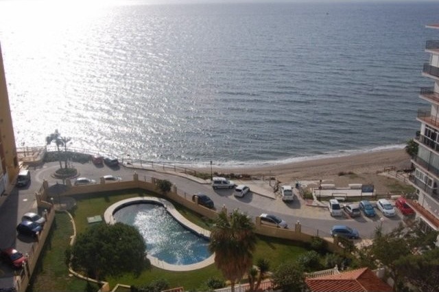 3 Bed Apartment for sale in Calahonda - 2