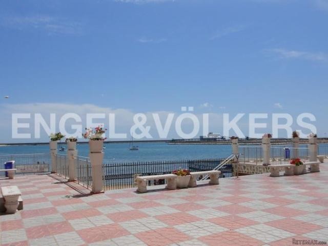 BEAUTIFUL APARTMENT WITH ACCESS TO THE..