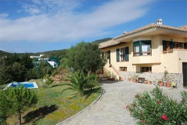 3 bedroom Detached Villa For Sale: El..