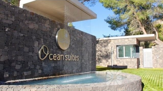Luxury apartment with stunning sea views - 2