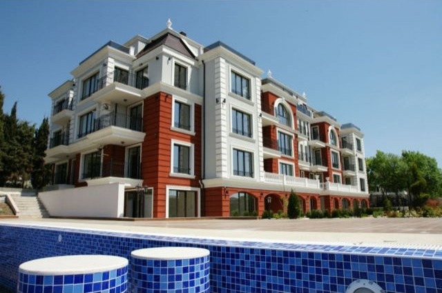 Luxury apartments in prestigious area..
