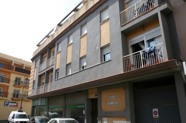 Apartment - This two bedroom apartment..