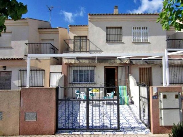 Townhouse close to the beach