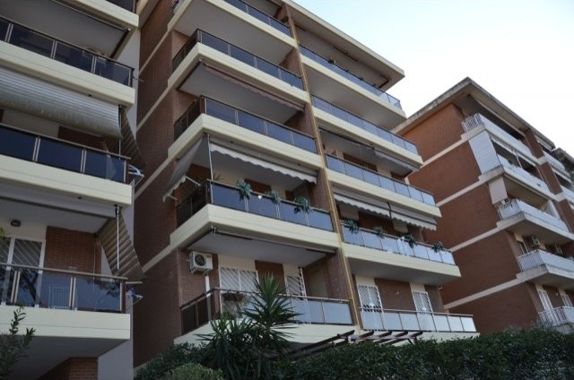 2 Bedrooms - Apartment - For Sale