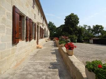 Farm Comprising 5 Acres Of Prime..