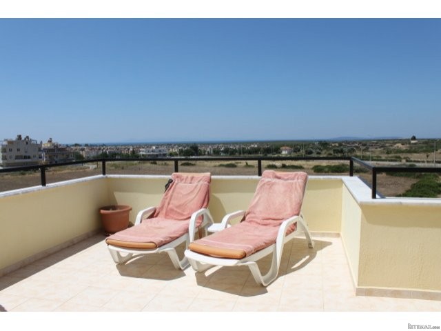 Seher Resale Duplex, Altinkum.