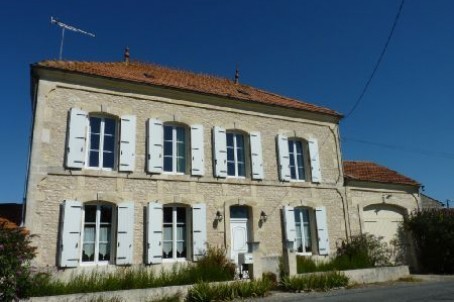 Stone House For Sale St Jean D Angely - 2