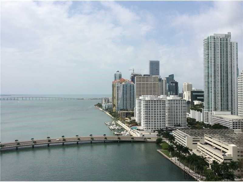 2 bedroom Flat For Sale: 801 Brickell..