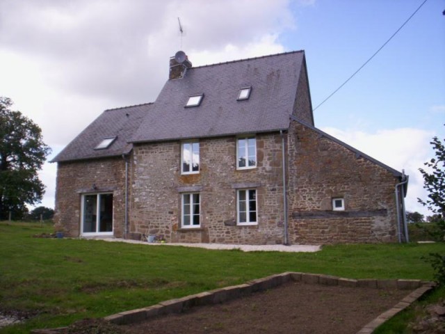 Vente Maison 6 Pieces De 135 M2 53300.. - 2