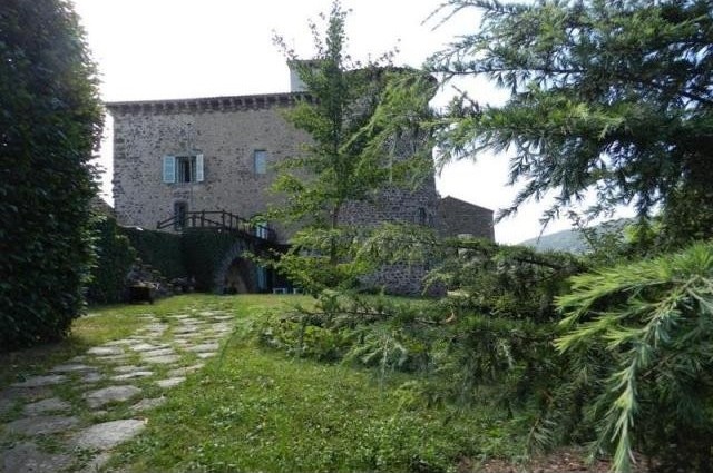 4 bedroom Castle For Sale: 43100 BRIOUDE