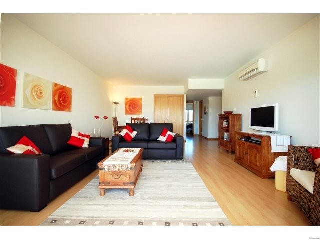 LUXURY APARTMENT FOR SALE ON THE LAGOS.. - 2