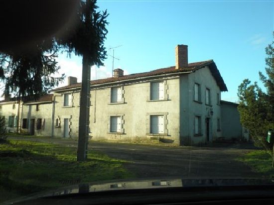 7 Bedroom House in Nice Location