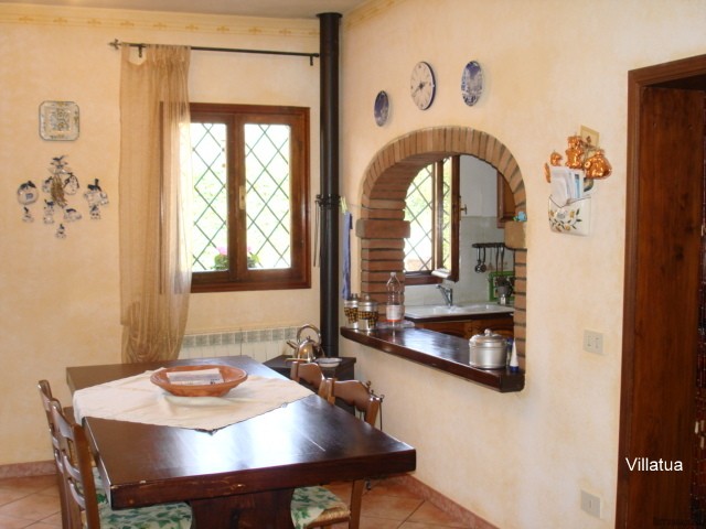 Country/farmhouse - For Sale - East of..