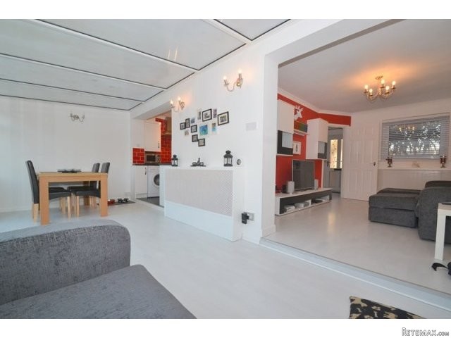 2 bedroom house in Minster On Sea.. - 2