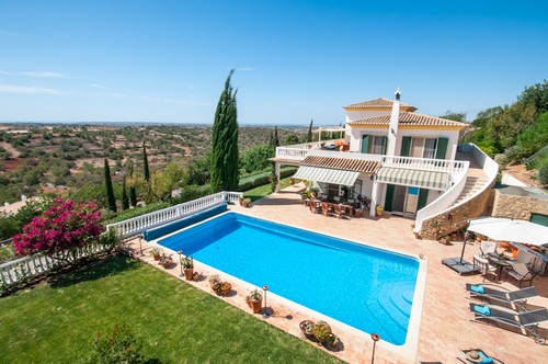 Luxury 4 bed Villa with stunning..