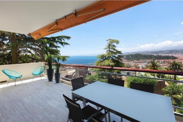 Large three bed in Mont Boron - 2