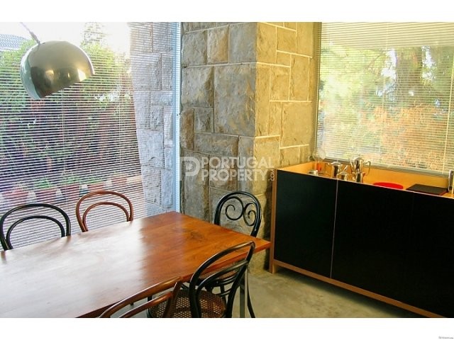 3 + 1 bedroom apartment in Lisbon
