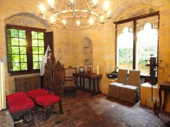 Built In The 13th And 16th Centuries.. - 2