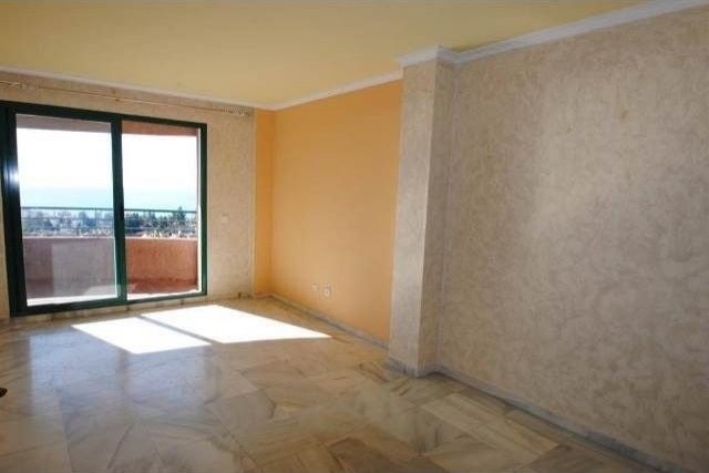 Apartment - Piso de 3 dormitorios y 2.. - 2