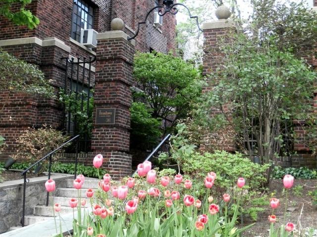 2 bedroom Co-op For Sale: White Plains..